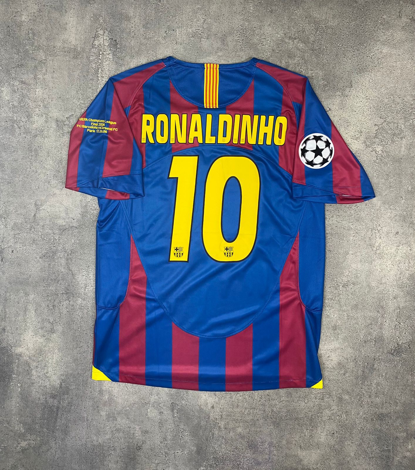 Barcelona 05/06 home jersey