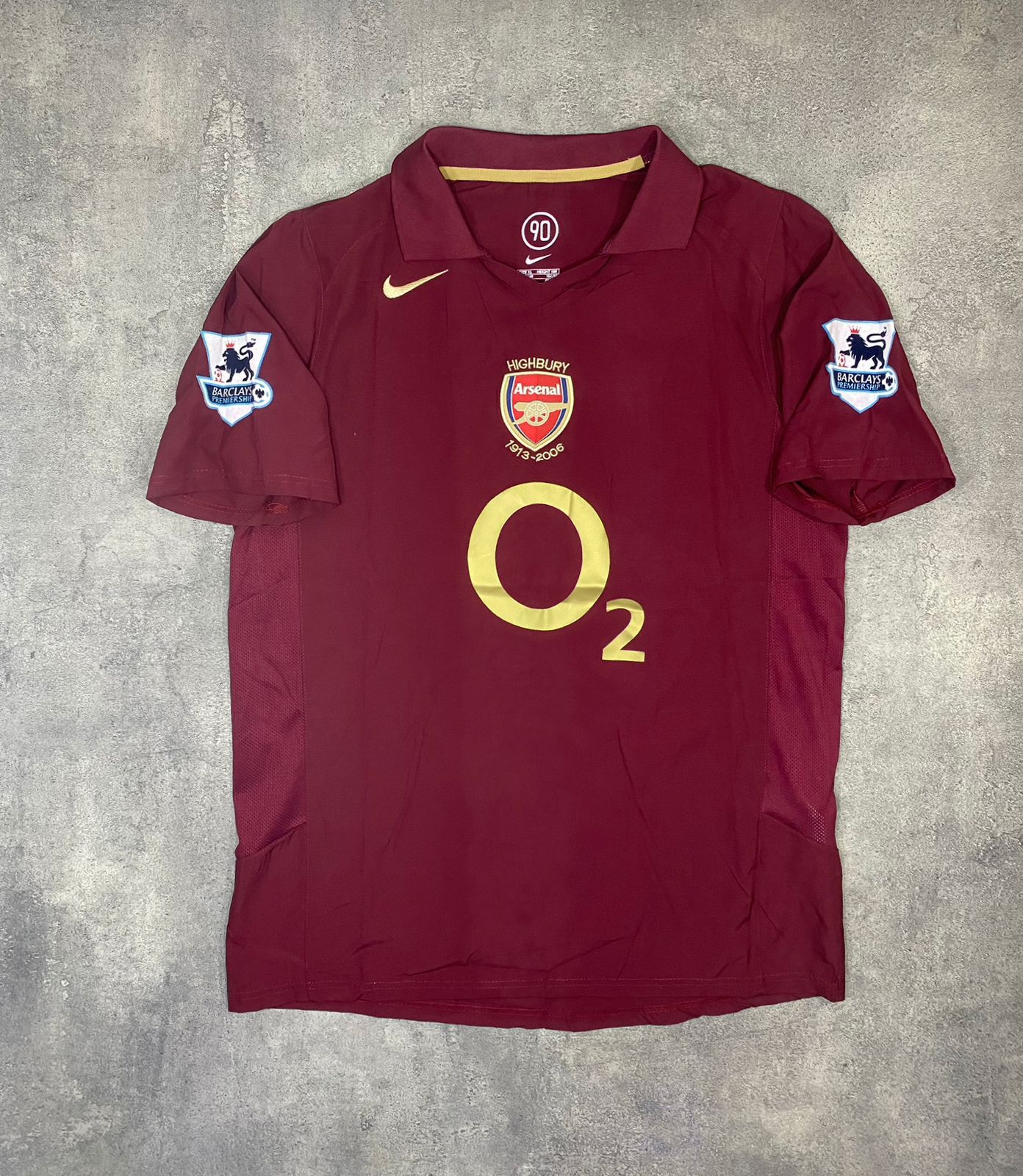 Arsenal 05/06 away jersey