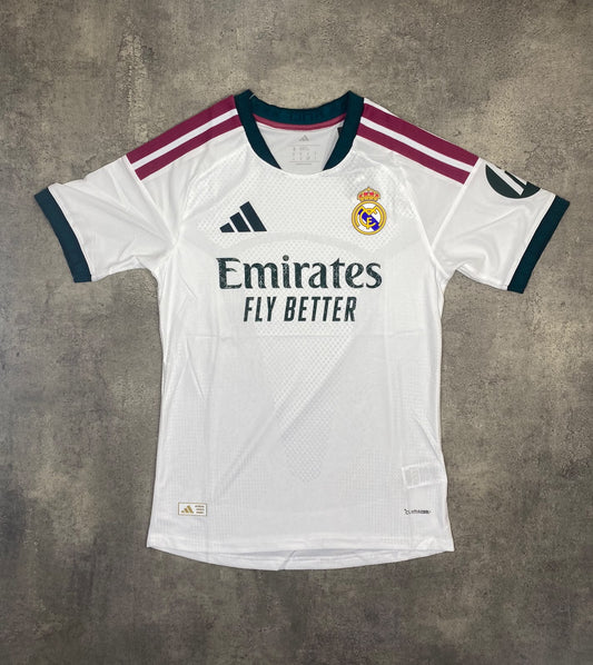 Real Madrid 26/27 home jersey